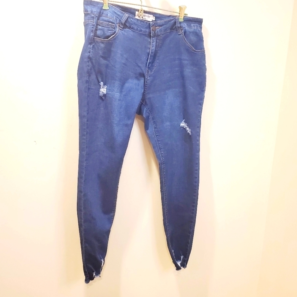 Great Smoky Los Angeles women's distressed Cropped Skinny jeans size 1X